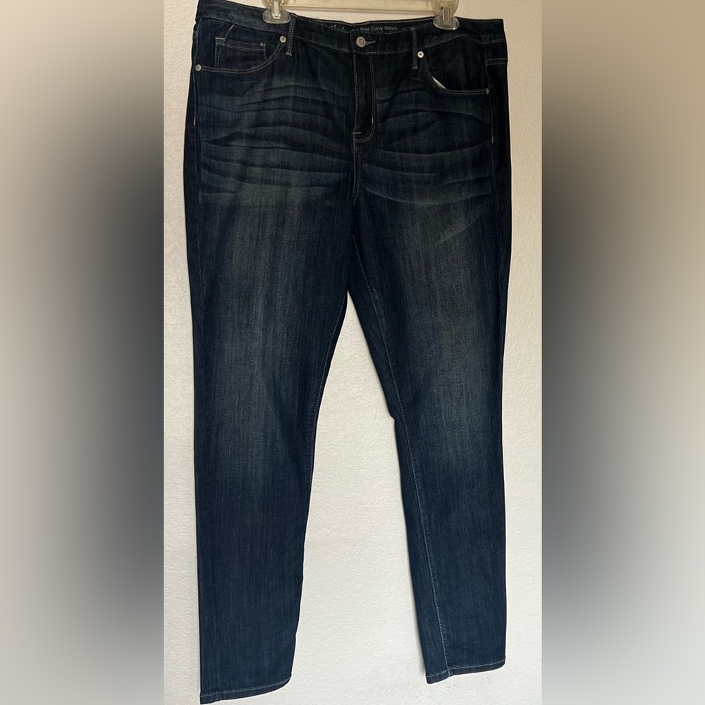 Mossimo Midrise Curvy skinny Jeans dark wash Women’s size 16/33 R